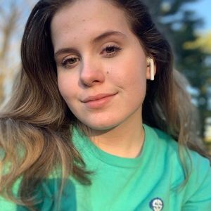 Meet your Posher, Casey